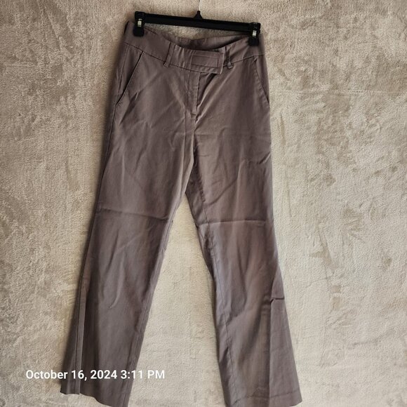Express Pants - Express World Brand Stretch Dress Pants Womens Size 3/4 Reg Hook & Loop Pockets